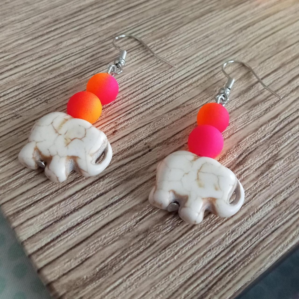 Hand crafted neon pink and orange elephant gemstone earrings